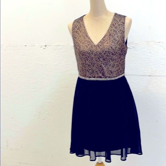 Luna NWT black sleeveless metallic dress - Picture 2 of 13